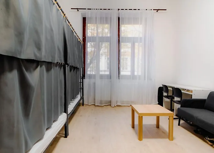 Karlin Ostello Praga